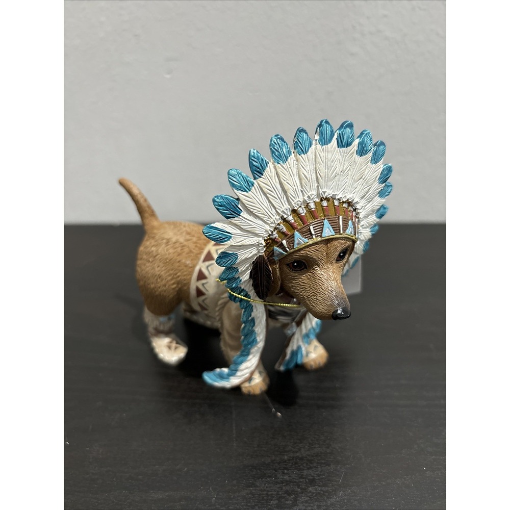 Hamilton "CHIEF BARKS A LOT" Furs and Feathers Chihuahua Figurine New NWT